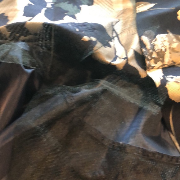 XSCAPE womens dress. Navy and metallic floral print. Lined with tulle skirt. - Picture 6 of 7